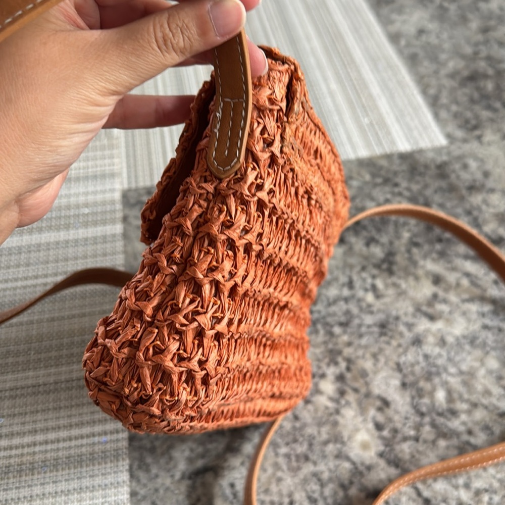 Universal Thread Women’s Woven Cognac Tan Handbag Purse NWOT - Picture 6 of 8
